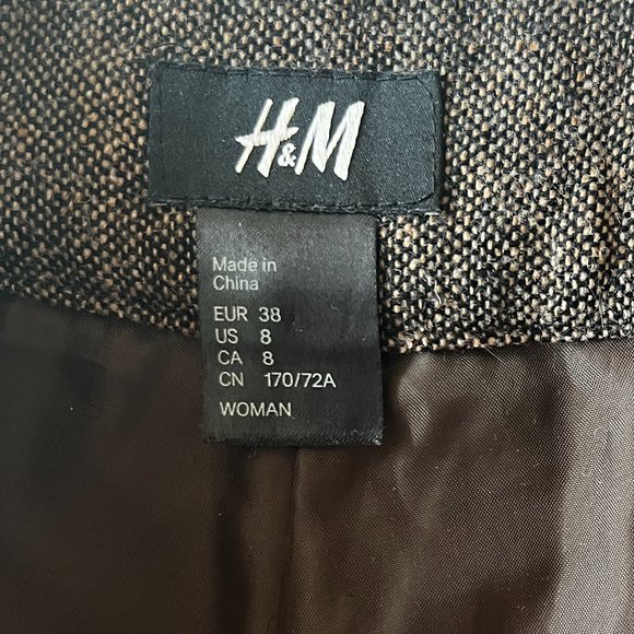 H&M Wool Trouser Shorts - Size 8 - Picture 6 of 7